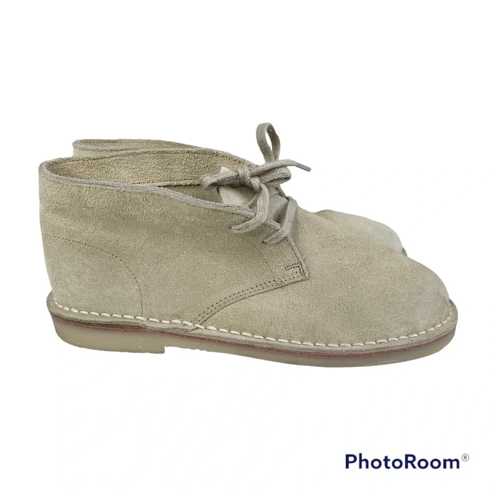 Bata Suede Chukka Boots Size 6